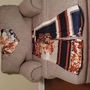 2pc size 1x wide leg pant w/ handkerchief halter top